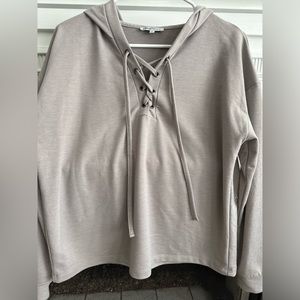 Women’s hooded sweat shirt  size Large